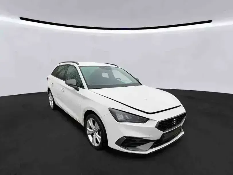Gebraucht Seat Leon FR-Line 204 PS (150 kW) 2022 Weiß Limousine