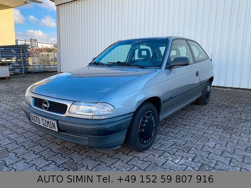 Gebraucht Opel Astra 71 PS (52 kW) 1994 Grau Kombi