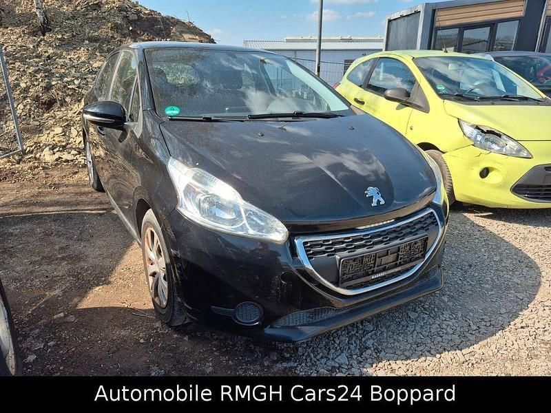 Gebraucht Peugeot 208 Active 82 PS (60 kW) 2014 Schwarz Kleinwagen