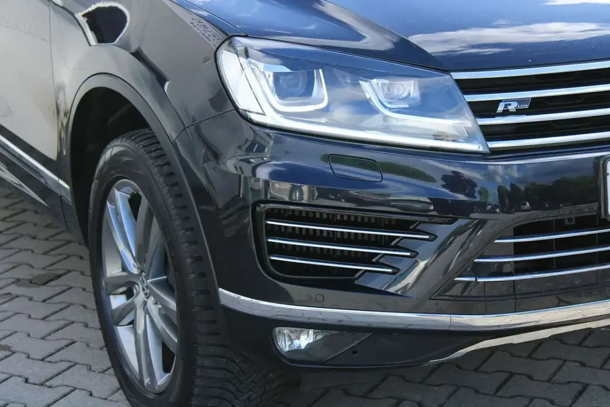 Gebraucht VW Touareg R 262 PS (192 kW) 2016 Blau SUV