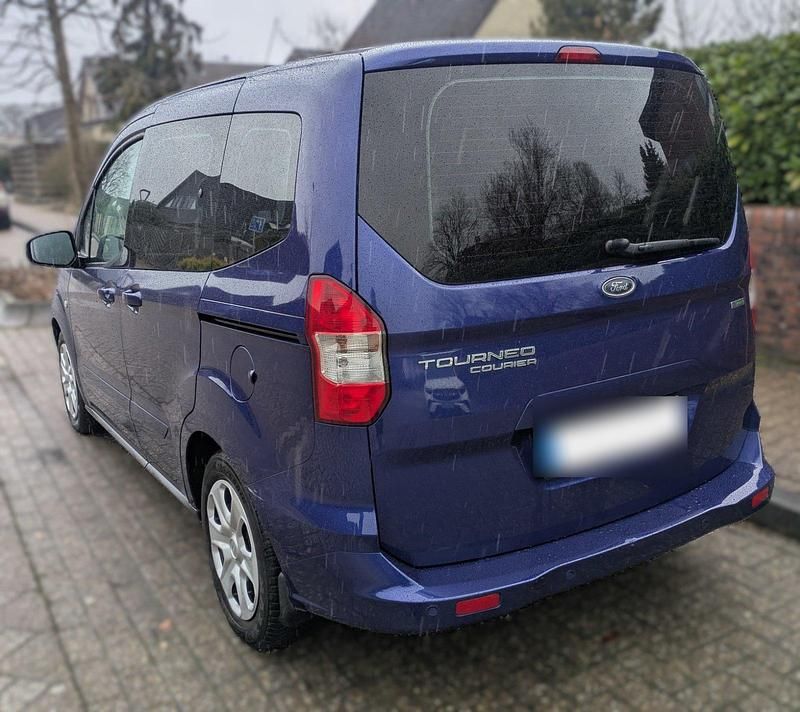 Gebraucht Ford Tourneo Courier 101 PS (74 kW) 2017 Blau Van / Kleinbus