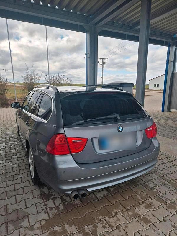 Usata BMW 325 218 CV (160 kW) 2008 Grigio Station wagon
