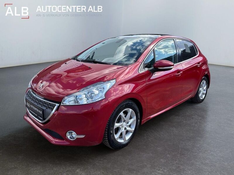 Rot Gebraucht 2014 Peugeot 208 Active Kleinwagen | 10.490 € (Teuer) - Bild 1/4