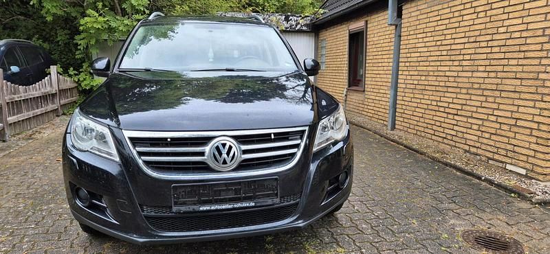Schwarz Gebraucht 2010 VW Tiguan SUV | 3.700 € (Superpreis) - Bild 1/4