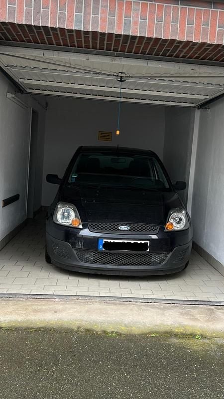 Schwarz Gebraucht 2006 Ford Fiesta Kleinwagen | 1.500 € (Fairer Preis) - Bild 1/4