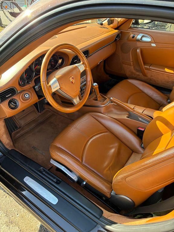 Gebraucht Porsche 911 Carrera 325 PS (239 kW) 2005 Braun Coupé