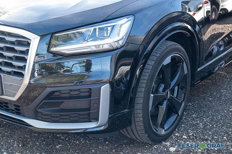 Second-hand Audi Q2 Comfort 150 CP (110 kW) 2018 Negru SUV