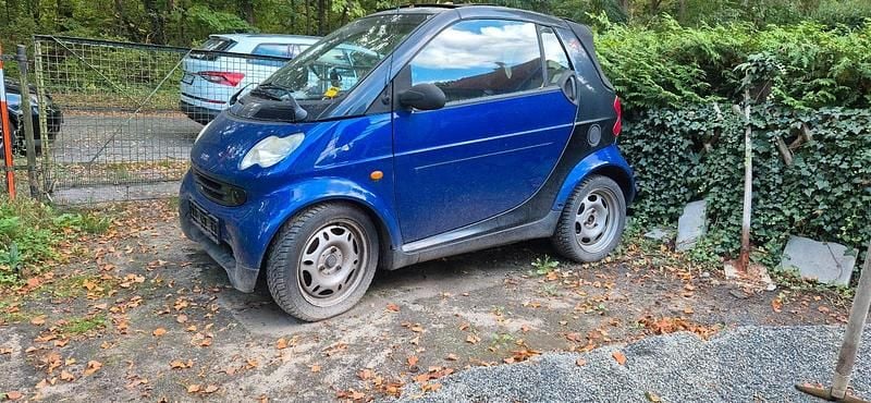 Blau Gebraucht 2000 Smart ForTwo Cabrio Cabrio | 1.200 € (Guter Preis) - Bild 1/3