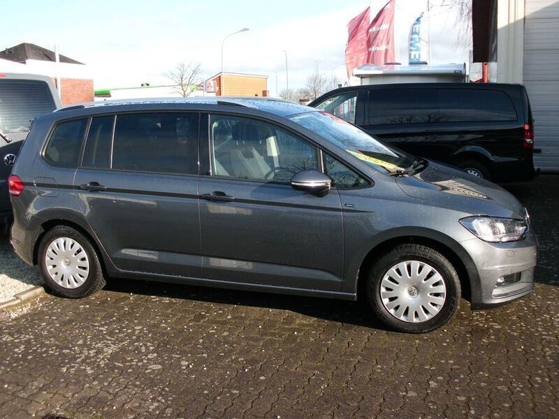 Gebraucht VW Touran Join 116 PS (85 kW) 2019 Grau Van / Kleinbus