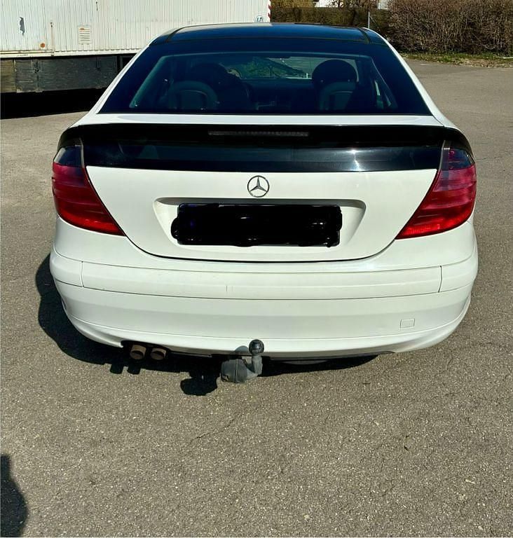 Gebraucht Mercedes C180 129 PS (94 kW) 2001 Weiß Coupé