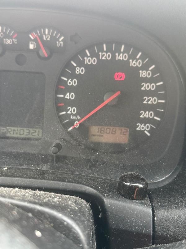 Gebraucht VW Golf III 101 PS (74 kW) 1999 Silber Kleinwagen