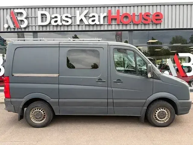 Gebraucht VW Crafter 136 PS (100 kW) 2011 Grau Van