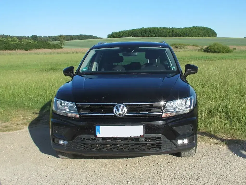 Gebraucht VW Tiguan IQ Drive 150 PS (110 kW) 2020 Schwarz SUV