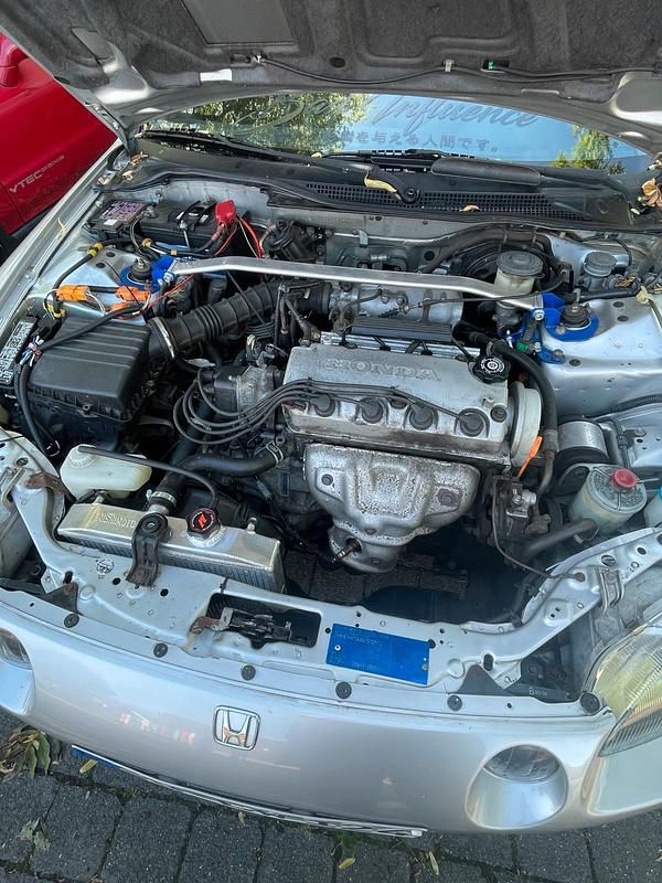 Silber Gebraucht 1997 Honda CR-X Coupé | 6.500 € (Fairer Preis) - Bild 1/4