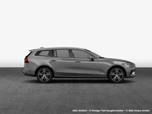 Gebraucht Volvo V60 Plus 257 PS (189 kW) 2024 Vapour grey metallic Kombi