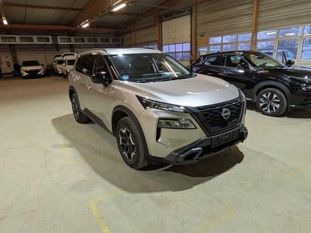 Gebraucht Nissan X-Trail 213 PS (156 kW) 2025 Champagne silver SUV