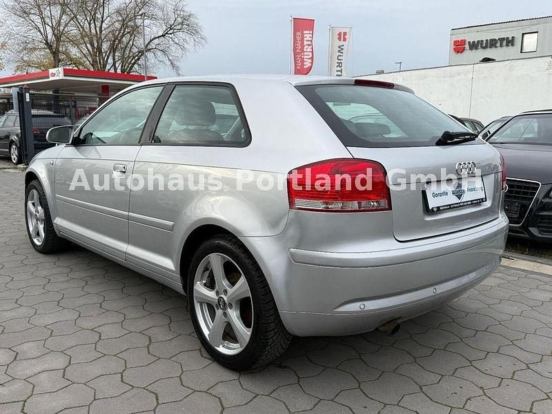 Gebraucht Audi A3 Attraction 102 PS (75 kW) 2007 Silber Limousine