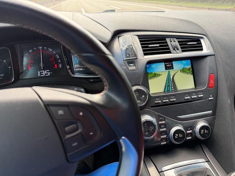 Gebraucht DS Automobiles DS5 Performance Line Plus 165 PS (121 kW) 2017 Schwarz Kleinwagen