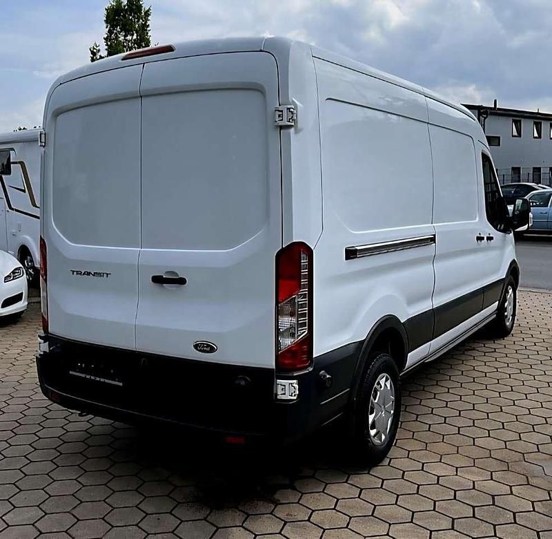 Gebraucht Ford Transit Trend 170 PS (125 kW) 2019 Weiß Van