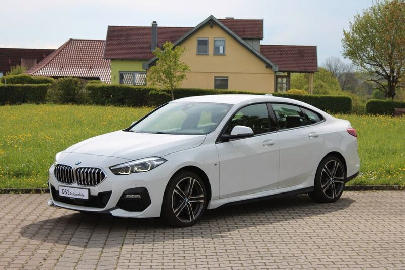 Weiß Gebraucht 2021 BMW 218 M Sport Coupé | 23.420 € (Fairer Preis) - Bild 1/4