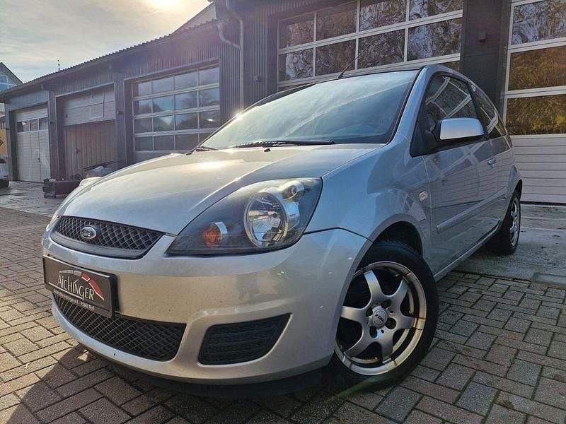 Silber Gebraucht 2007 Ford Fiesta Style Kleinwagen | 1.999 € (Fairer Preis) - Bild 1/4