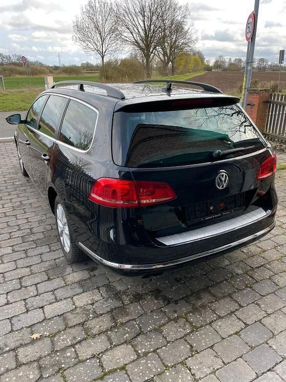 Gebraucht VW Passat Comfortline 140 PS (102 kW) 2012 Schwarz Kombi