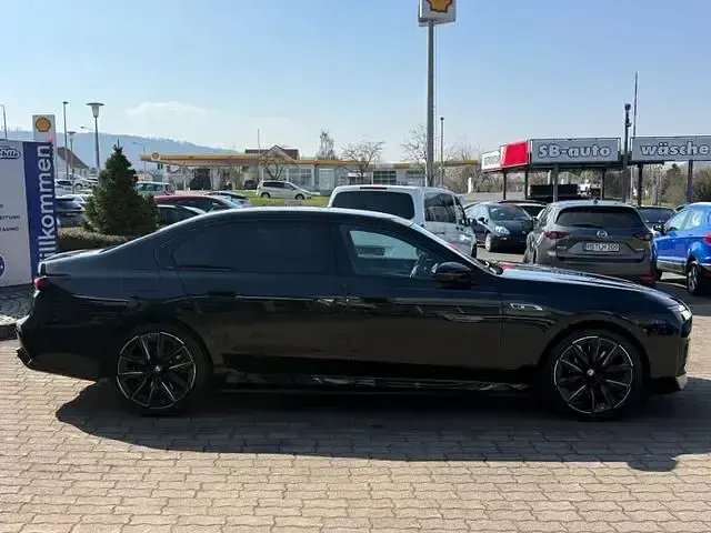Occasion BMW M760e Performance 571 ch (419 kW) 2023 Noir Berline