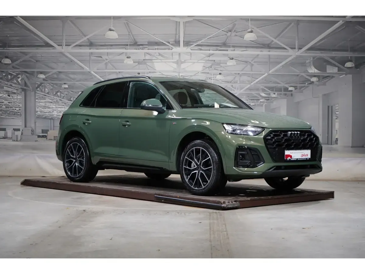 Gebraucht Audi Q5 Business 299 PS (219 kW) 2025 Distriktgrün metallic SUV