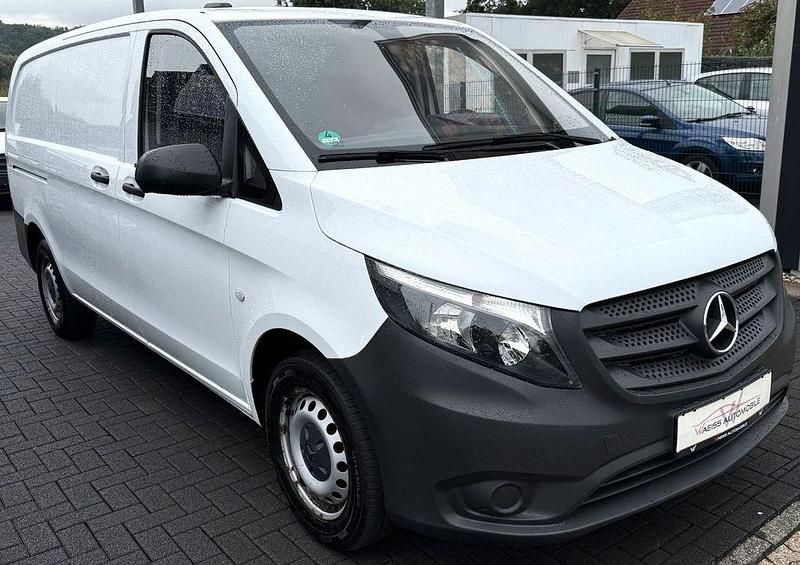 Weiß Gebraucht 2020 Mercedes Vito Van / Kleinbus | 16.999 € (Superpreis) - Bild 1/4