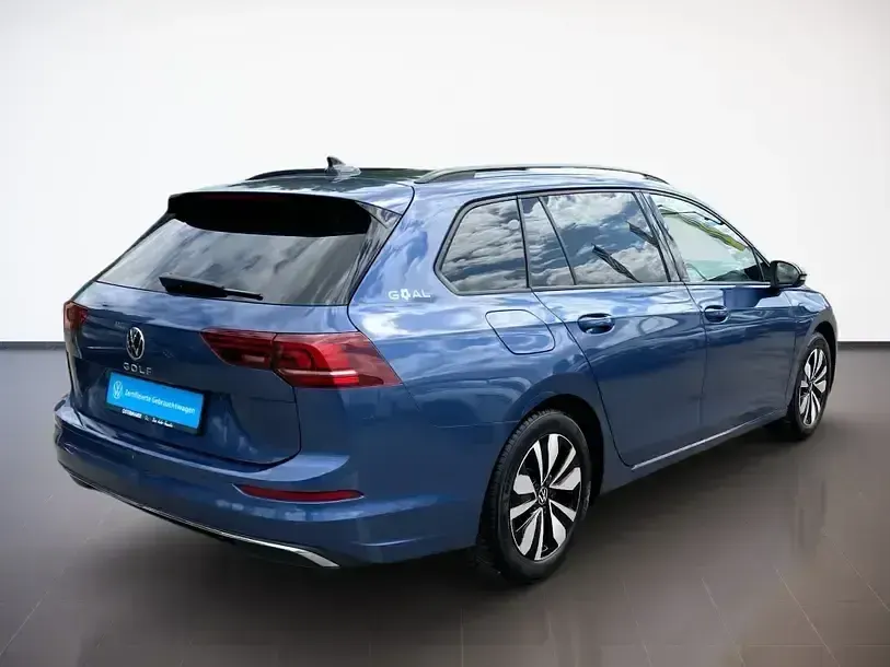 Second-hand VW Golf VIII Goal 150 CP (110 kW) 2025 Albastru Break