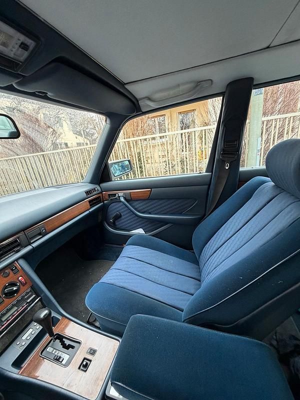 Gebraucht Mercedes 300 1988 Silber Limousine