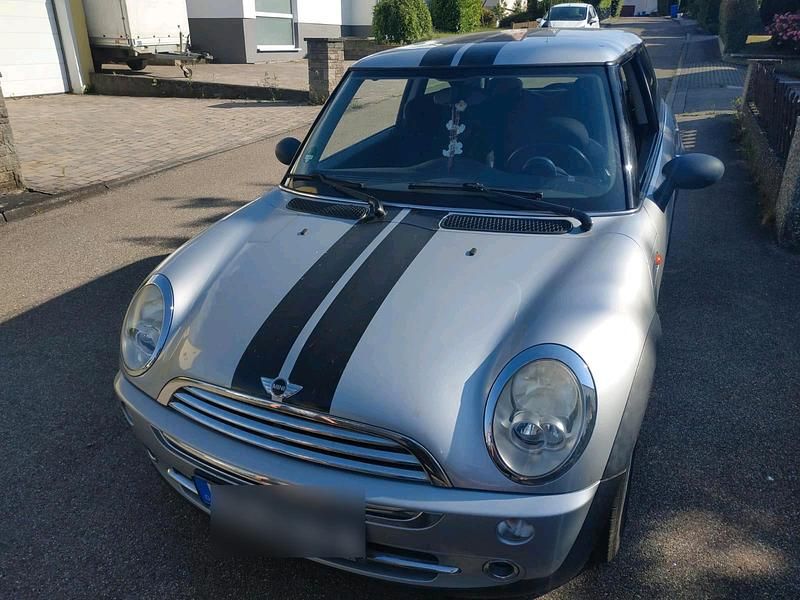 Grau Gebraucht 2006 Mini Cooper Kleinwagen | 1.350 € - Bild 1/4