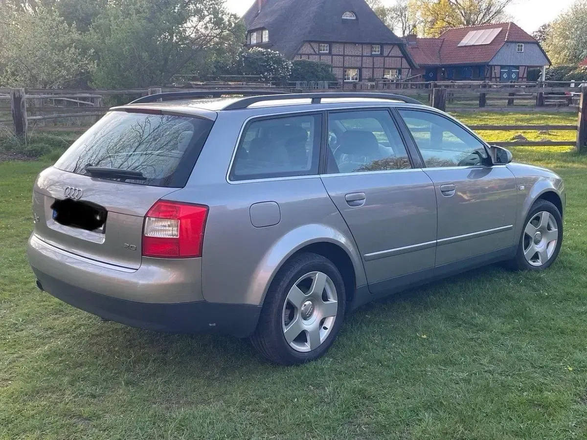 Gebraucht Audi A4 130 PS (95 kW) 2001 Silber Kombi