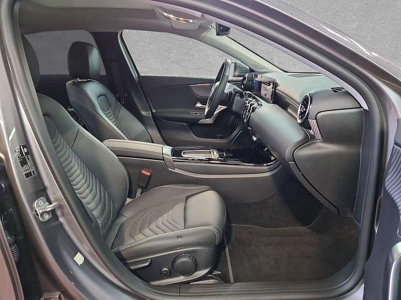 Gebraucht Mercedes A200 Advanced 163 PS (119 kW) 2024 Andere Limousine