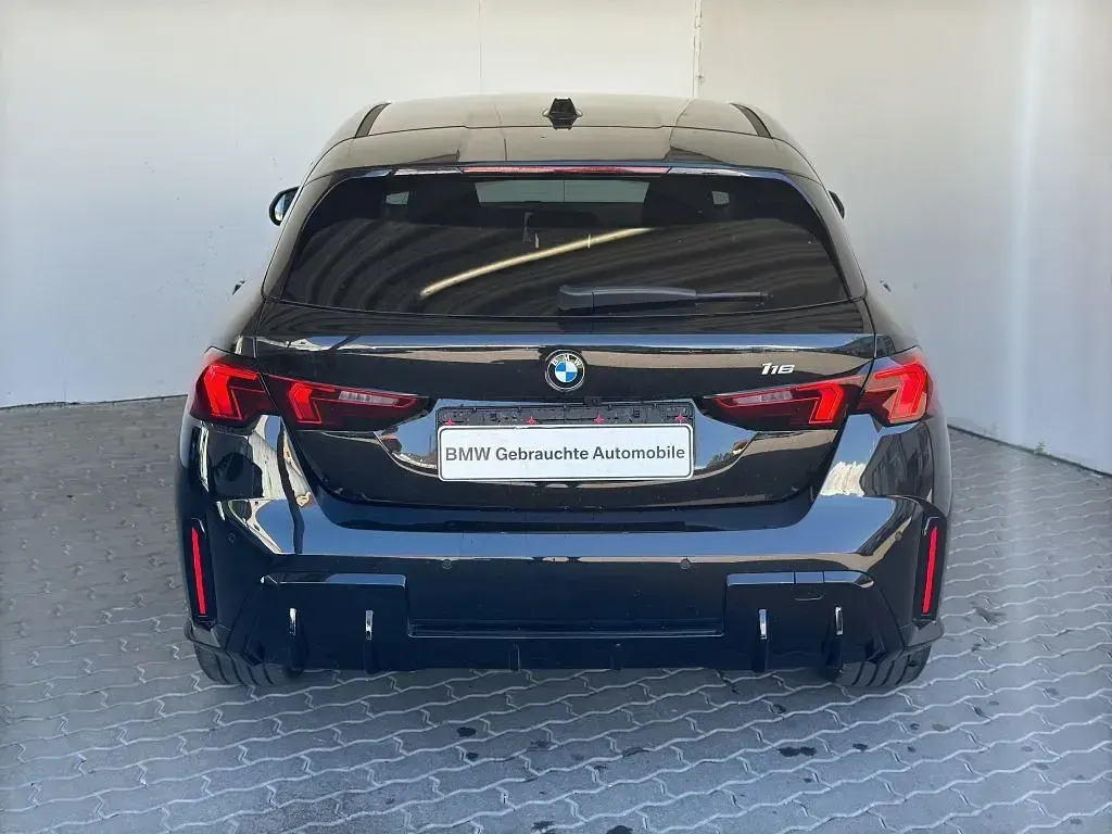 Gebraucht BMW 116 Performance 122 PS (89 kW) 2025 Schwarz Kleinwagen