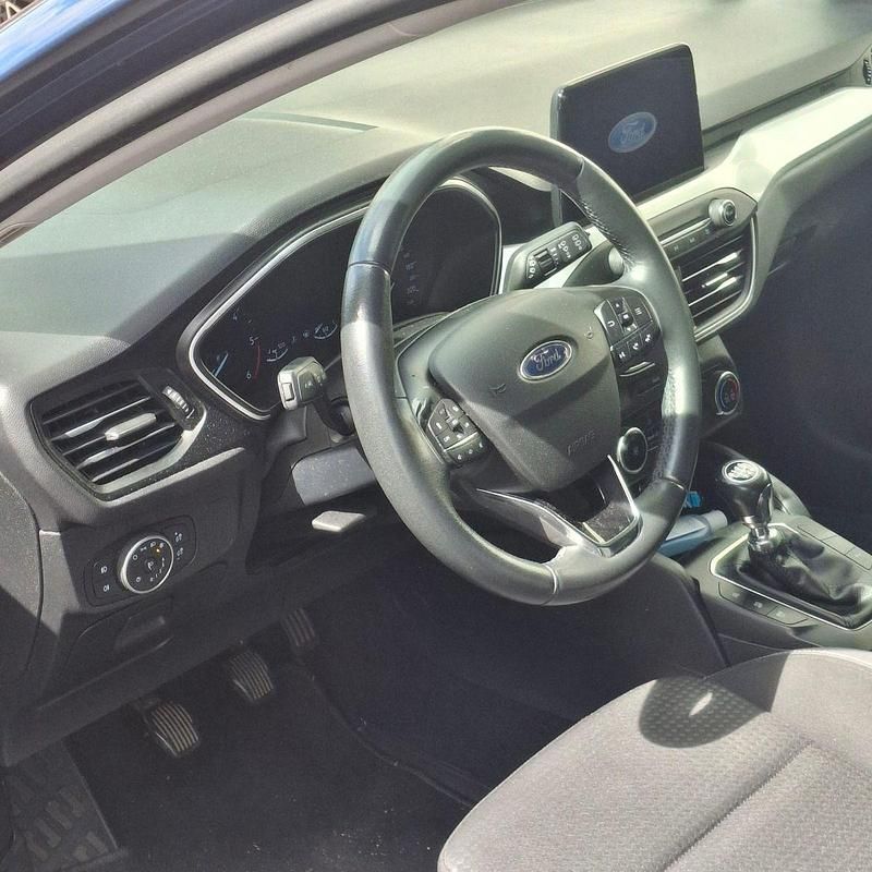 Gebraucht Ford Focus Trend 95 PS (69 kW) 2020 Blau Kombi