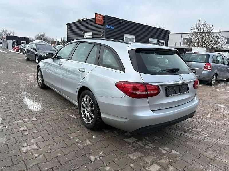 Gebraucht Mercedes C220 Sport 170 PS (125 kW) 2015 Silber Kombi