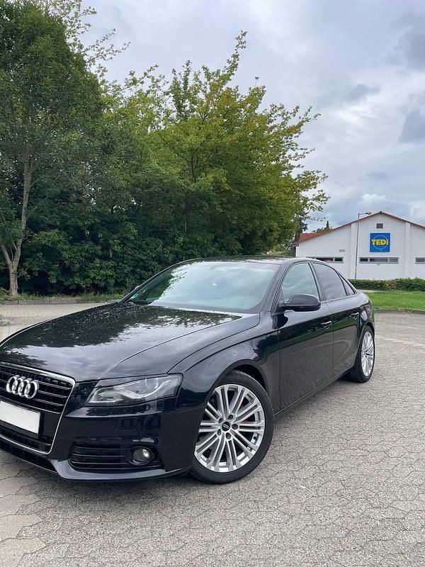 Schwarz Gebraucht 2009 Audi A4 S-Line Limousine | 7.000 € (Teuer) - Bild 1/4