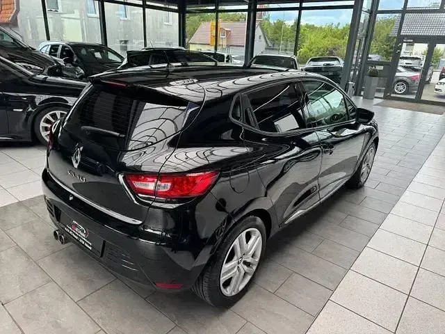 Gebraucht Renault Clio IV Initiale Paris 73 PS (53 kW) 2017 Schwarz Limousine
