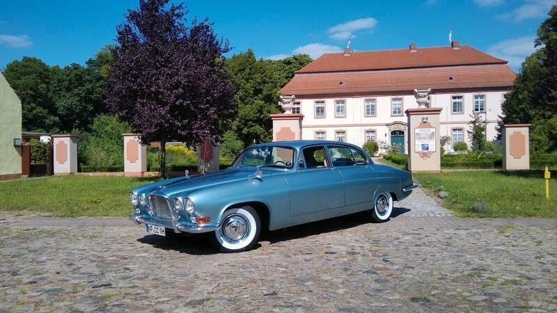 Blau Gebraucht 1966 Jaguar MK X Limousine | 29.772 € - Bild 1/4