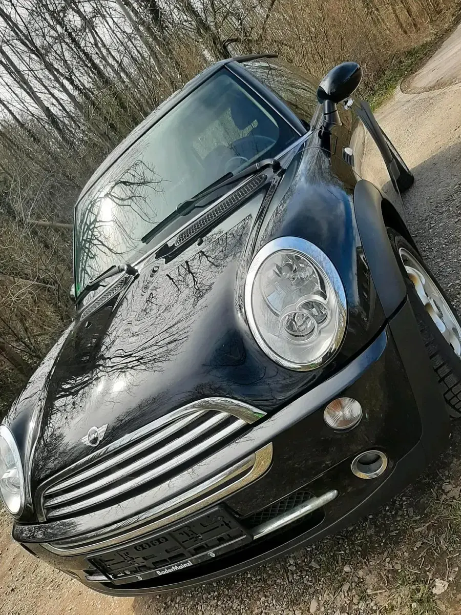 Käytetty Mini Cooper 90 HP (66 kW) 2005 Musta Viistoperä