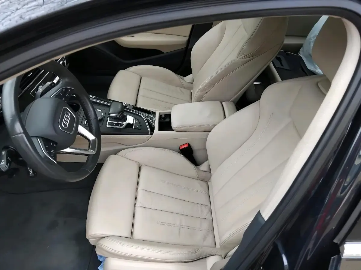 Gebraucht Audi A4 170 PS (125 kW) 2018 Blau Kombi