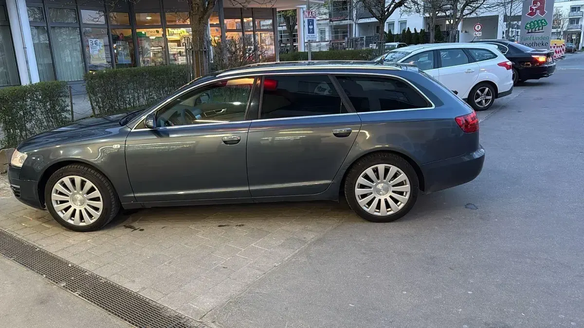 Gebraucht Audi A6 232 PS (170 kW) 2006 Blau Kombi