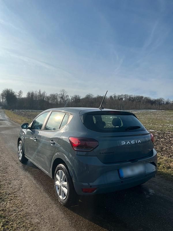 Gebraucht Dacia Sandero Expression 101 PS (74 kW) 2023 Grau Kleinwagen