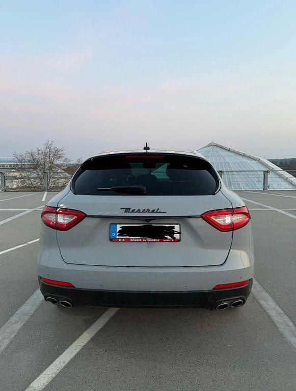 Gebraucht Maserati Levante 275 PS (202 kW) 2018 Braun SUV