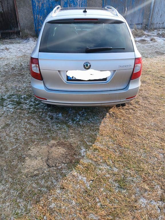 Gebraucht Skoda Superb Elegance 260 PS (191 kW) 2010 Silber Kombi