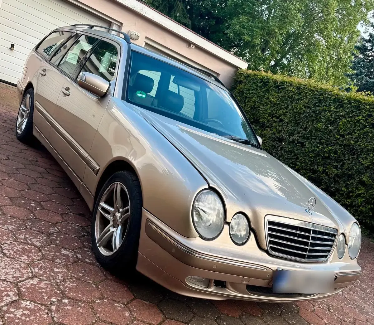 Gebraucht Mercedes E430 Elegance 279 PS (205 kW) 2001 Gold Kombi