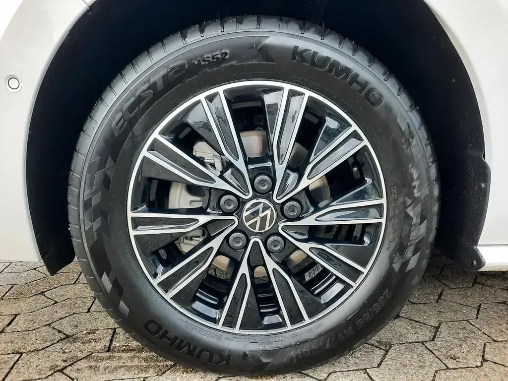 Gebraucht VW T7 150 PS (110 kW) 2025 Candyweiß Van