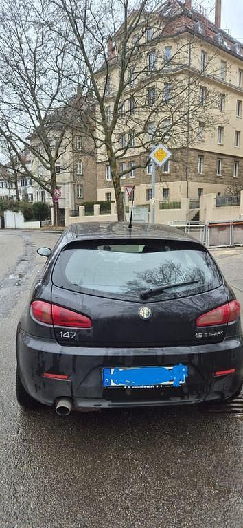 Gebraucht Alfa Romeo 147 105 PS (77 kW) 2009 Schwarz Kleinwagen