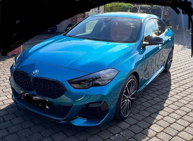 Blau Gebraucht 2023 BMW M235 Comfort Edition Coupé | 39.800 € (Fairer Preis) - Bild 1/4